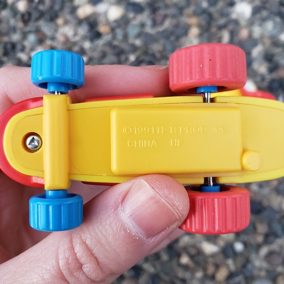 Lot of Two Retro Vintage Toys, Pilot Snoopy and Huckleberry Hound - Picture 2 of 5